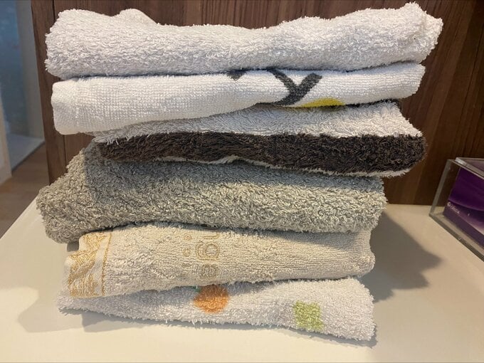 思いきって大量捨てした古いタオルの一部