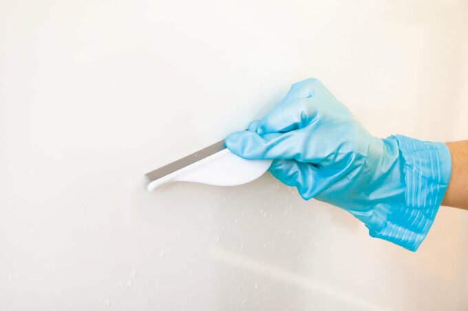 水切りワイパーで掃除