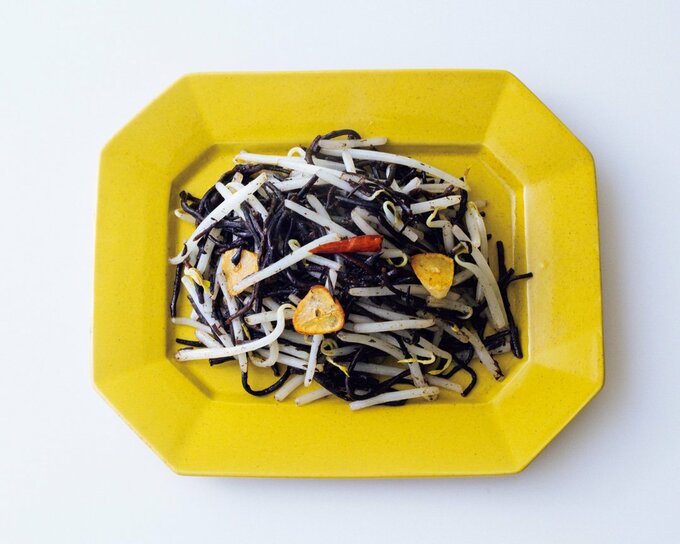 ヒジキとモヤシのペペロンチーノ風