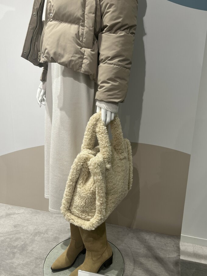 GUのボアバッグ