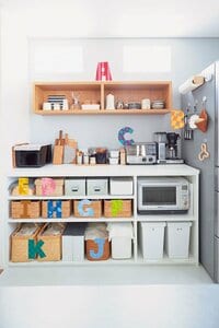 壁収納とカゴ収納