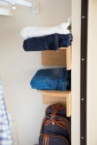 コーナー棚衣類