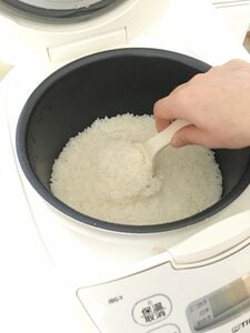 ”早炊きモード”でツヤツヤのご飯に