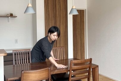 40代ミニマリストの「暮らしを整える習慣」。ものを減らすと、ふき掃除が好きになる
