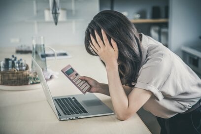 30代から50代の「お金のしくじり」4つの実話。100万円以上の損失で学んだこと