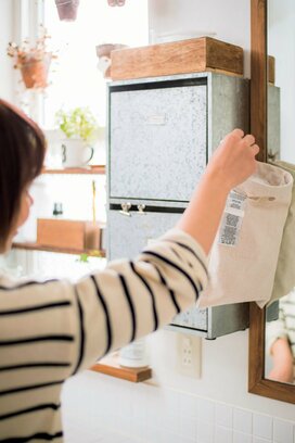 洗面所のゴミ箱は「袋でつるす」が正解！入れるだけで完成する感動の収納術