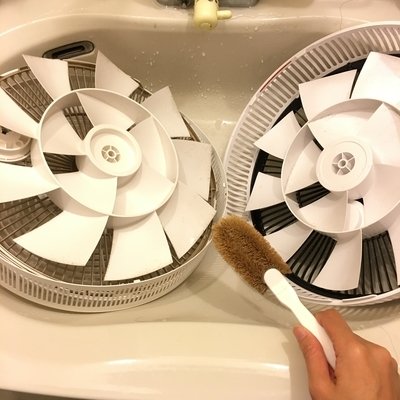 洗える部品は水洗いする