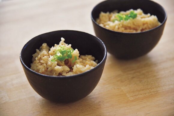 忙しい日の夕飯を炊き込みご飯で華やかに