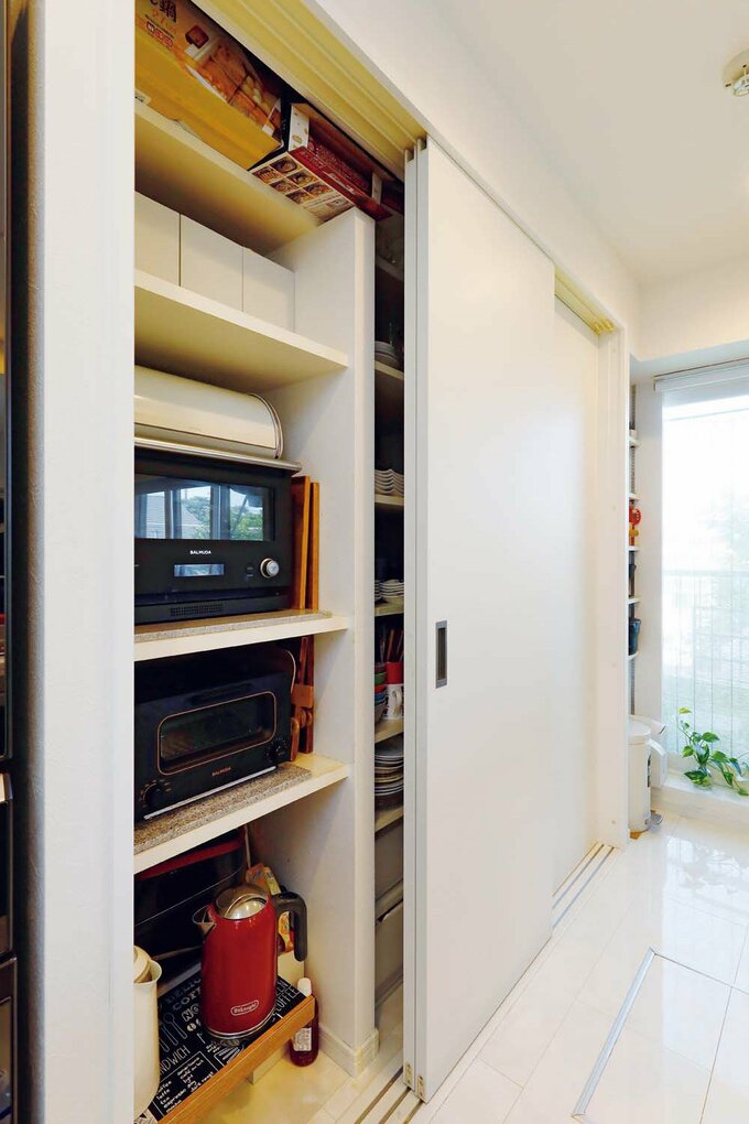 大容量の背面収納