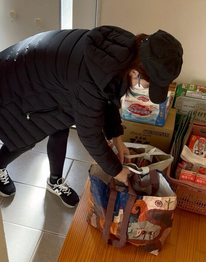 買い物をするつっつさん