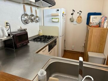 60代ひとり暮らしの「台所」。当たり前にあるものを手放したが不便なし