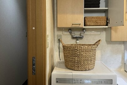 洗濯物の「外干し」はやめて、朝支度の場所を変えたら快適。冬に家事がはかどる工夫3つ