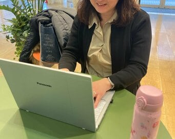 50代、未経験で理想の「働き方」を見つけた。在宅勤務はプライベートと両立できるのが魅力