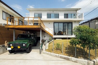 アウトドア気分、愛車のスペース、木工スペース…趣味を全部載せ！キャンパーの戸建てリノベ