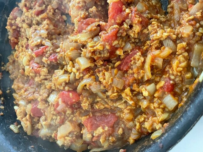 鍋の中のドライカレー