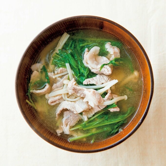 豚肉、ミズナ、エノキのみそ汁