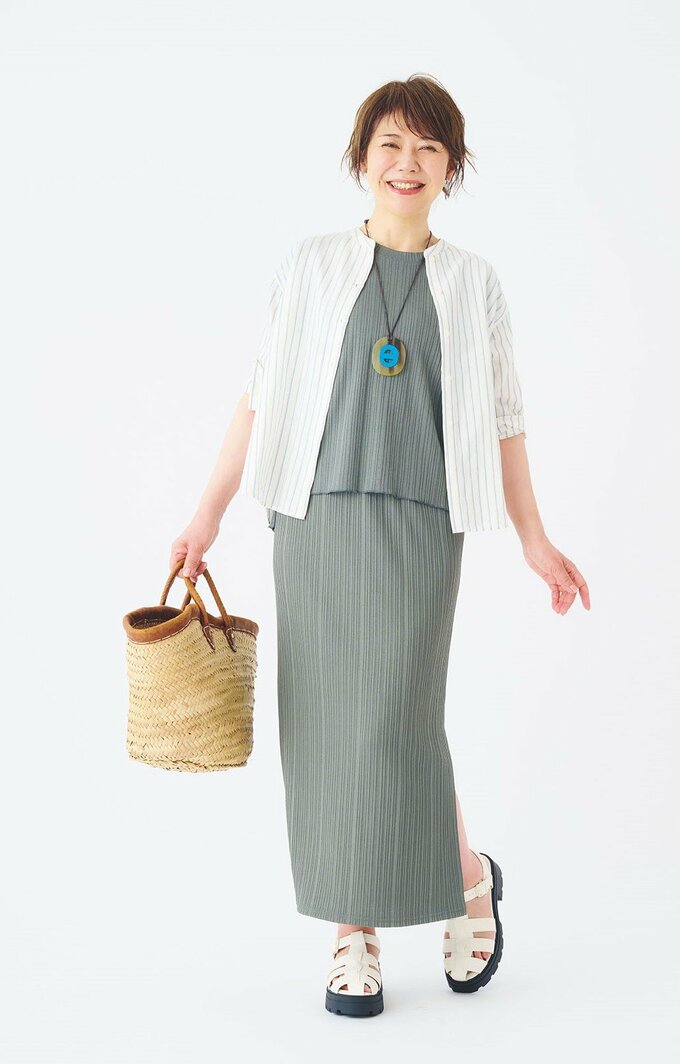 ユニクロのリネンシャツのコーディネート