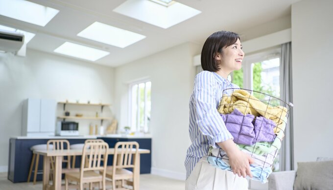 家事をする女性
