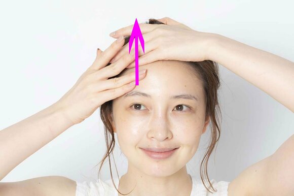 こめかみからアイロンを