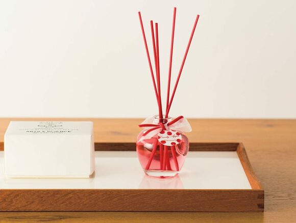 赤ルームフレグランス