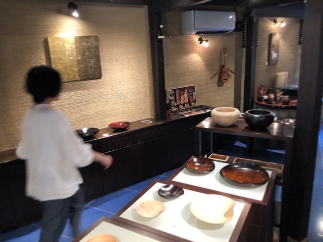 いつものおそばも、器で格上げです