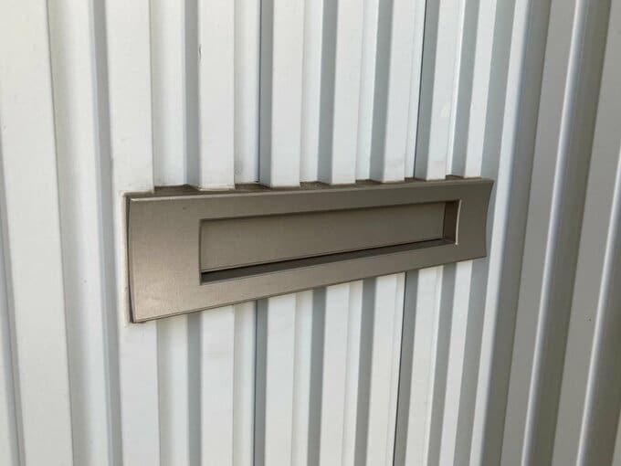 外から見た埋め込みポスト