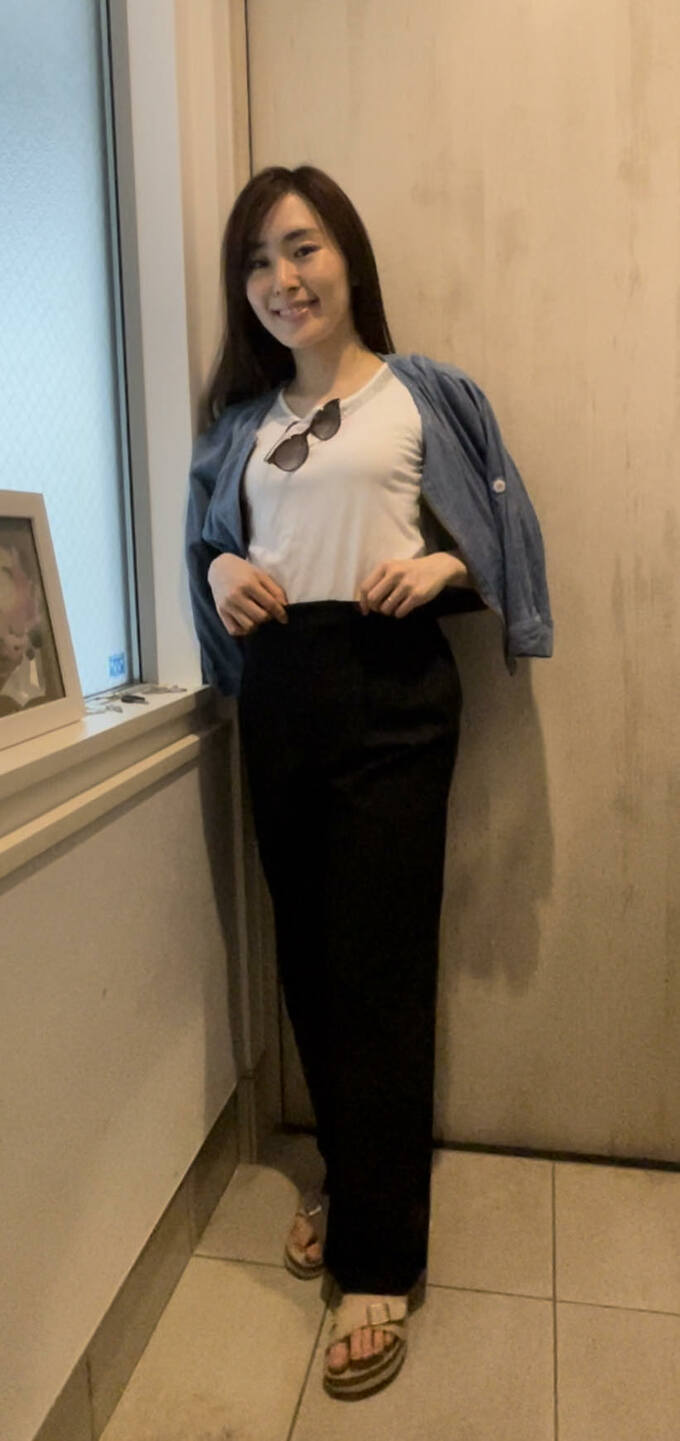 タックワイドパンツ