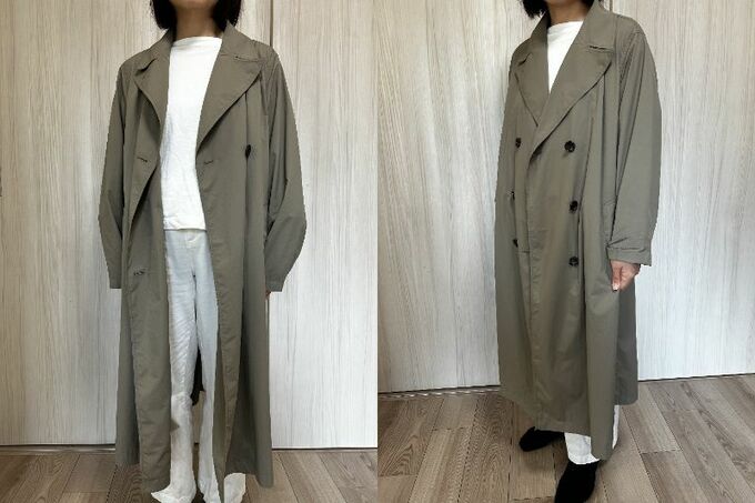 無印良品の「撥水トレンチコート」は軽い素材で、さっと羽織れるコート