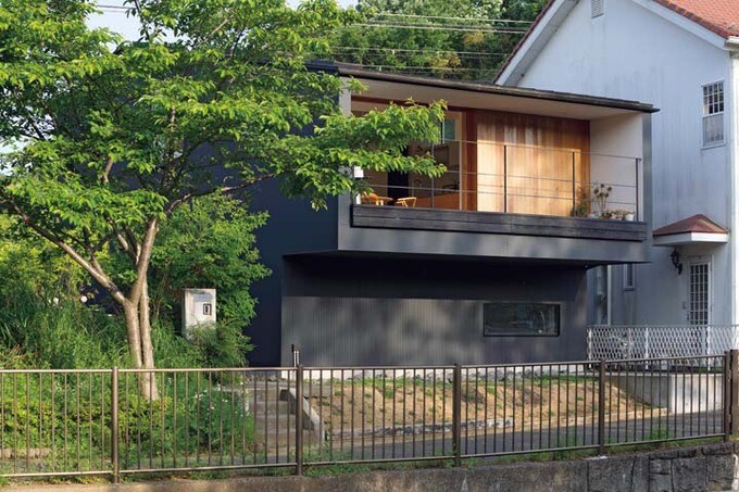 シンプルながら個性的な外観