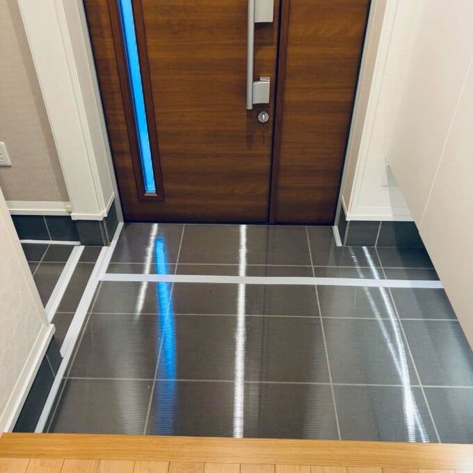 中空ポリカを敷きつめたところ