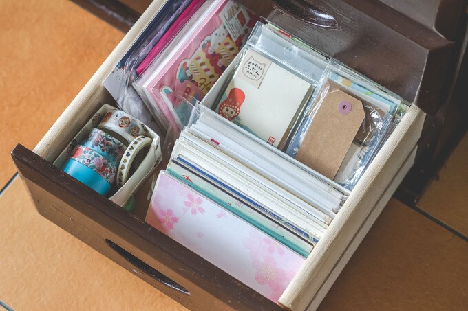 ティーバッグやシー トマスクなどのプチ ギフトを同封するこ とも。手紙グッズも いっぱい！