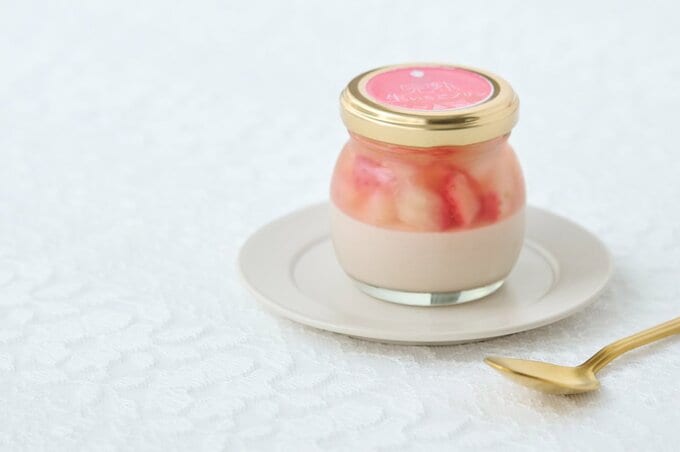 自社栽培のこだわりイチゴを使った、フレッシュなプリンを紹介します!