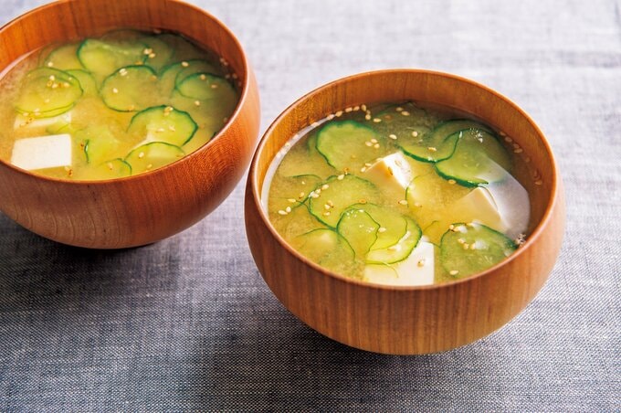 キュウリと豆腐のみそ汁