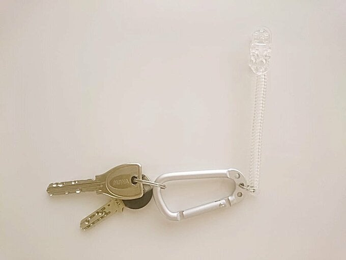 内ポケットにつける