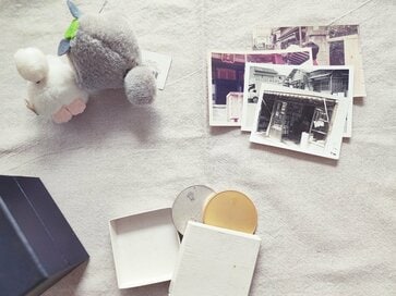 70代母の実家の片づけ。ぬいぐるみに写真、捨てられない「遺品」の手放し方