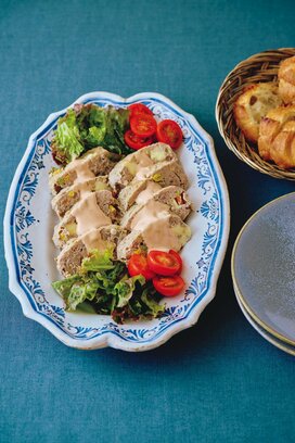 電子レンジ15分で完成の「ミートローフ」。チーズのコクがたまらない