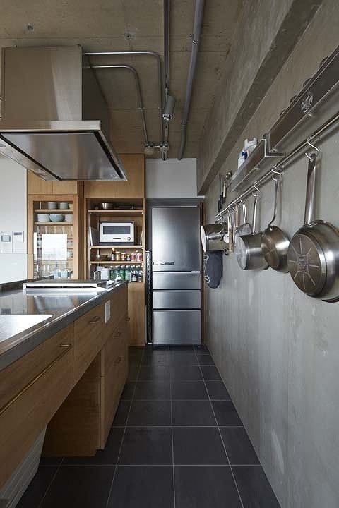 ステンレストップの造作キッチン