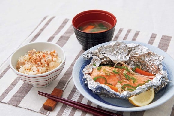 すべて冷凍食材とは思えない本格派なホイル焼き魚定食