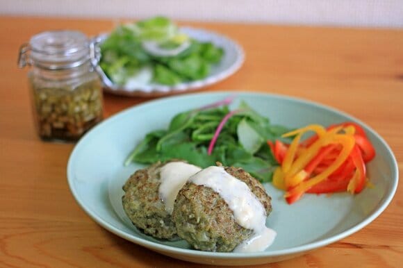 豆乳クリームソースのチラコルバーグ