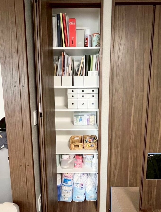 棚板が見えるくらいにものを手放してみる