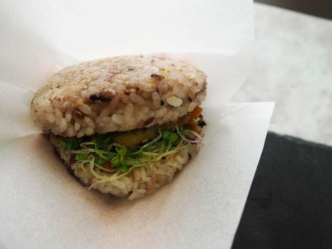完成したライスバーガー