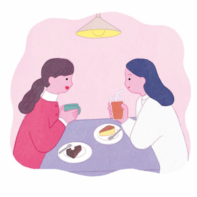 友人とカフェで歓談している女性のイラスト