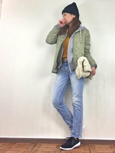 GUのスポーツスニーカーをON!