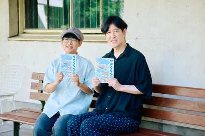 サメ好き芸人・ココリコ田中さん「海の中に生きる答えがある気がする」。人気絵本作家と”サメ愛”を語る