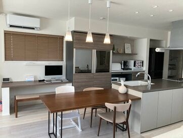 スタディコーナーがLDKにある間取り。仕事、遊び、学習…1年使って大満足