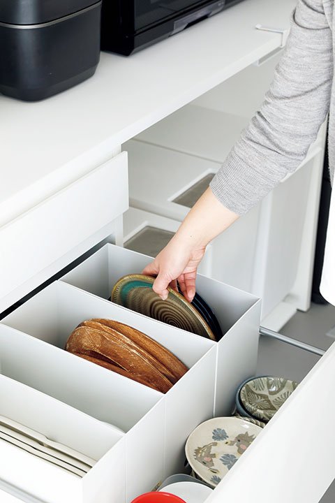 キッチン背面の収納