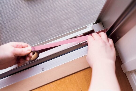 サッシの黒ずみ