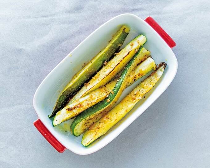 ズッキーニのスティックチーズ焼き