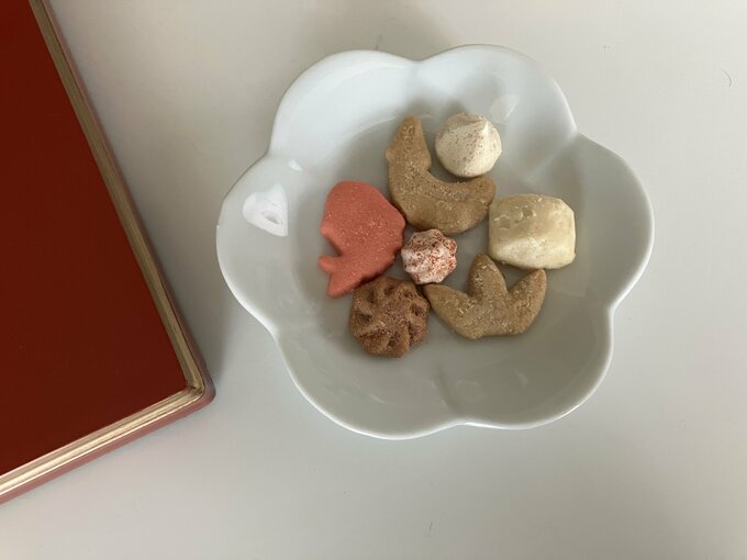 ホロホロと口どけの良いクッキーに手が止まらない！