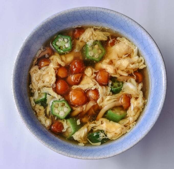 オクラとナメコのかき玉スープ